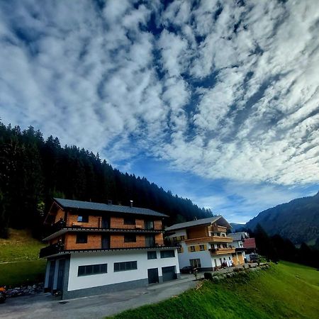 Haus Margrith Alpenblick Appartements Damuels Esterno foto