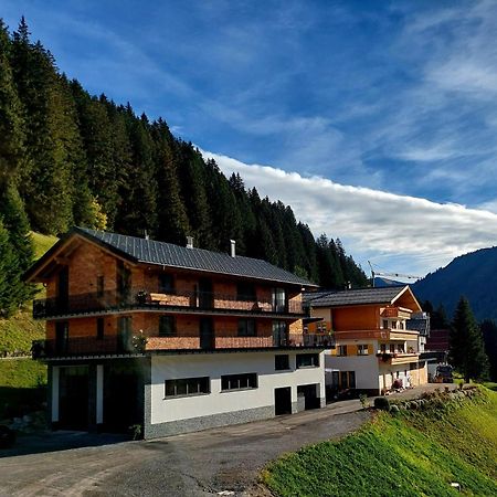 Haus Margrith Alpenblick Appartements Damuels Esterno foto